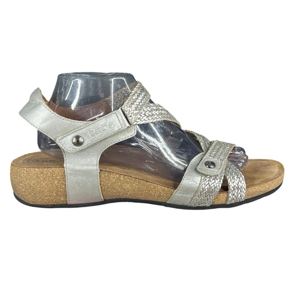 Taos Women’s Trulie  Silver Leather Strappy Wedge Sandal Size US 12/12.5